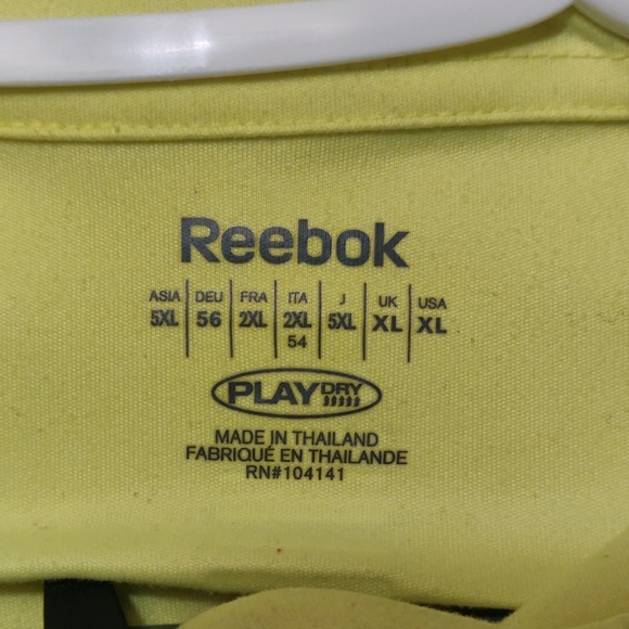 Used Reebok pullover - Picture 2 of 2